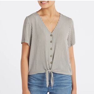 MARKET & SPRUCE
Lilo Button Down Tie Front Top Olive Color Size M Stitch Fix NWT